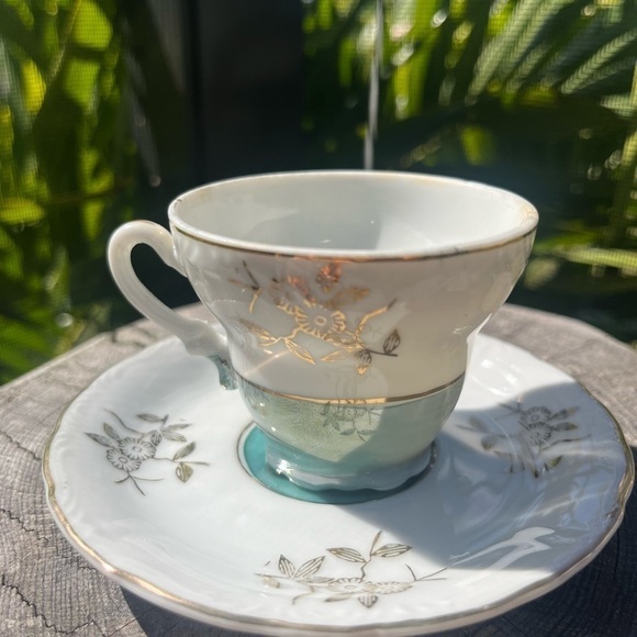 Sterling China Japan -vintage Iridescent Footed Teacup & Saucer - Picture 5 of 12